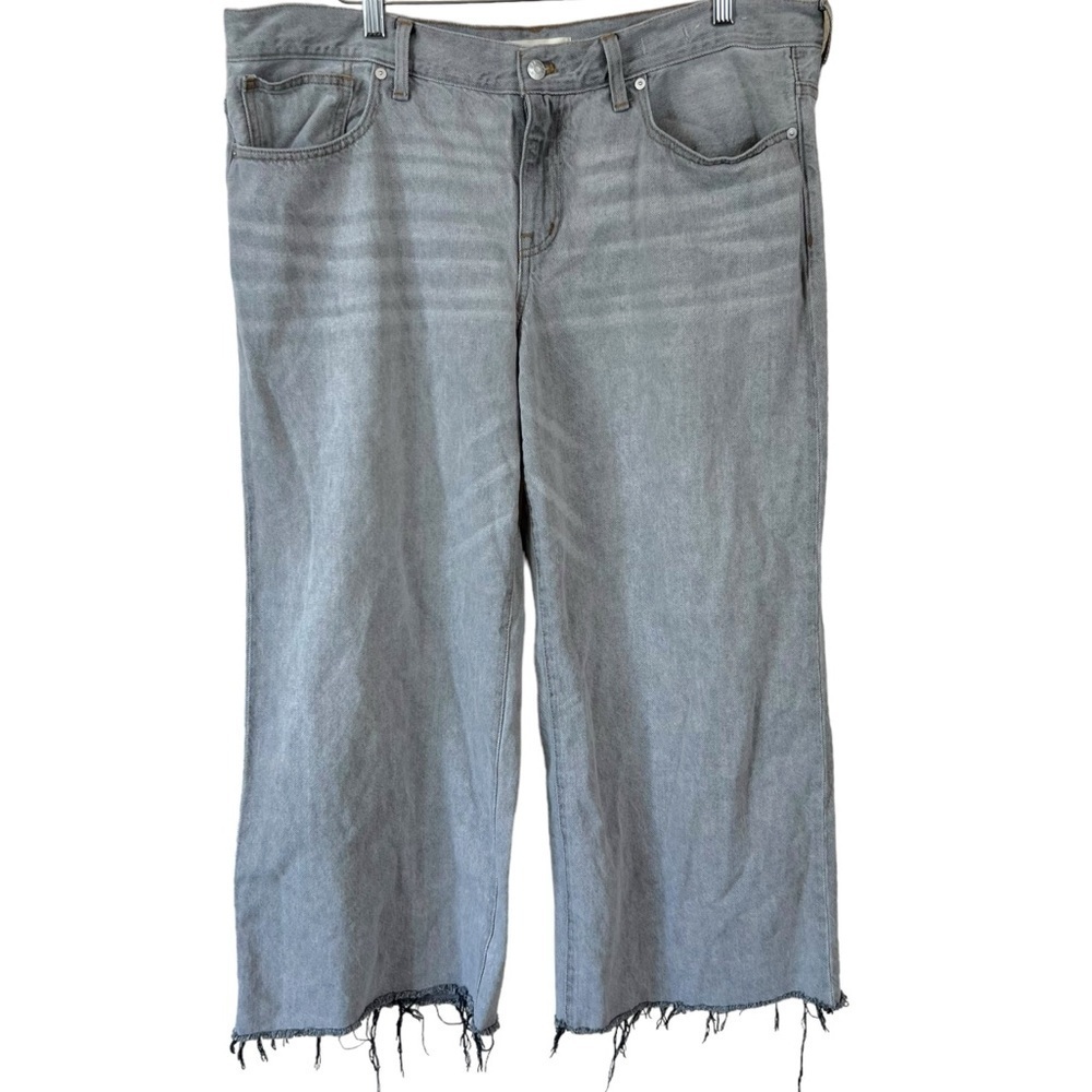 Madewell LOW-RISE SUPERWIDE-LEG Frayed Crop Jeans